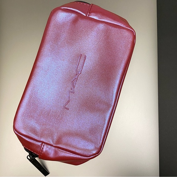 MAC Makeup Bag - Picture 1 of 6